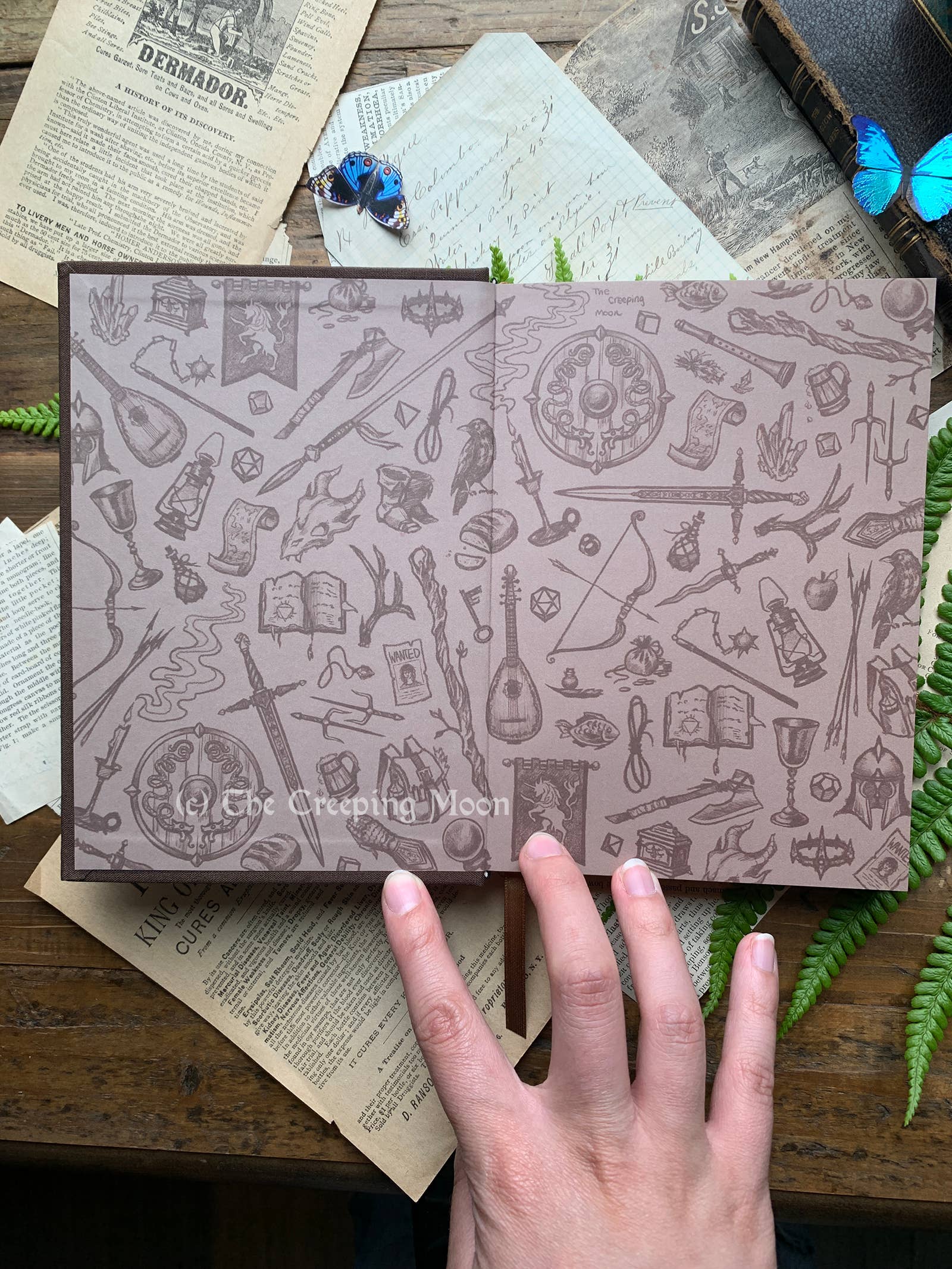 The Wanderer - B6 vegan dot grid notebook, 100gsm ivory pape: Gold